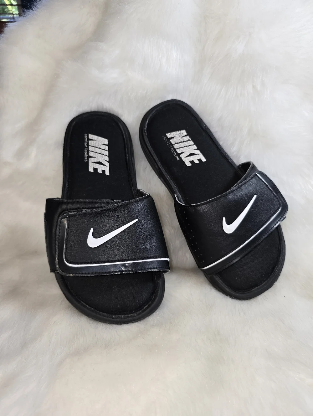 Nike Comfort Slide 2 Kids Black Slide Sandals with White Swoosh Accent